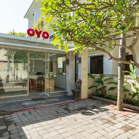 Oyo 772 Bali Krisna Seminyak Hotel Exterior photo